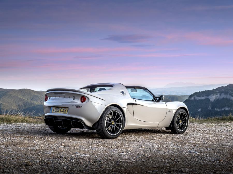  Lotus Elise Sport 220 2017 года  (WW) (фото 11 из 35)